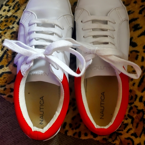 Nautica tennis shoes size 7.5 womens - Picture 5 of 6
